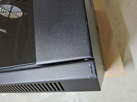 ALLNET 19Wandgehäuse,   6HE, 1-teilig, T450mm, Schwarz, SMC-Serie, *Demoschrank mit Lackfarbfehler und leichten Kratzern* (ALL-SMC6406SCHWARZ-DEMO250513)