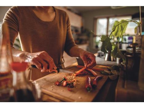 FISKARS Kniv FISKARS grønnsakskniv 11cm (1057542)