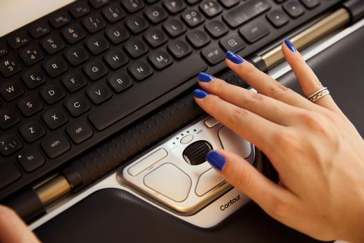 CONTOUR DESIGN CONTOUR RollerMouse Red Plus Wireless (CDRMRED10210)