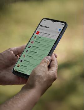 TCL K70 SE 64GB (indigo sort) Entry smartphone,  6,5" qHD-skjerm,  3000 mAh batteri, microSD opptil 1TB, IP54, 4G (T453D-2ALCA112)