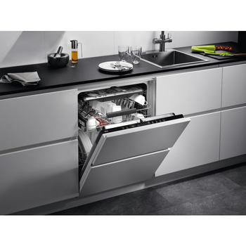 AEG 7000 Klasse C Til indbygning Sort (FSE74747P)