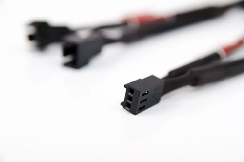 NOCTUA NA-SYC2 Sleeved Y-Cable 2x Y-Cable/ Splitter,  3-pin Fans. Lenght: 115 mm (NA-SYC2)