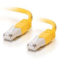 C2G Cat5e Booted Shielded (STP) Network Patch Cable - Patch-kabel - RJ-45 (hane) till RJ-45 (hane) - 10 m - STP - CAT 5e - formpressad - gul (83821)