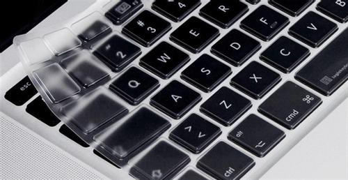 LOGICKEYBOARD Crystal Clear Skin MB ISO MacBook Pro Skin (LS-TPUMBUC-ISO)