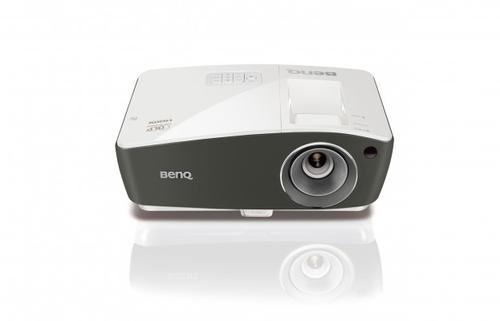BENQ Projector BenQ TH670S ; DLP, Full HD 1080 p, 3000 ANSI, 10.000:1 (9H.JEL77.33H)