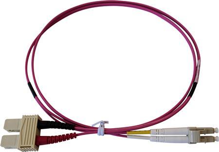 SOLAR PLUS Patchkabel LC-SC 50/125 OM4 multimode,  duplex, længde: 1,0 meter, farve: violet med LSZH kappe (S1LCSCOM4DEV)