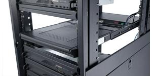 APC 16p Multi-Platform Analog KVM (AP5202)