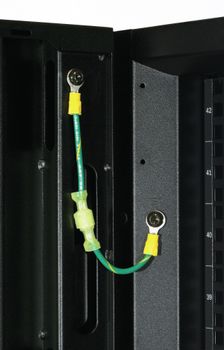 APC NetShelter SX 42U Deep Encl W/out Doors (AR3100X610)