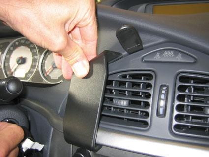 BRODIT ProClip Citroén C5 II 05- center - qty 1 - ProClip Ci (853567)