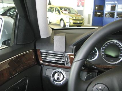 BRODIT ProClip - Mercedes E-Class (804332)