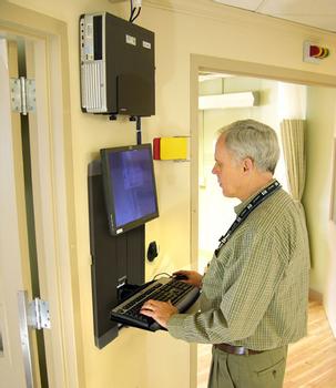 ERGOTRON StyleView Vertical Lift High Bl (60-593-195)