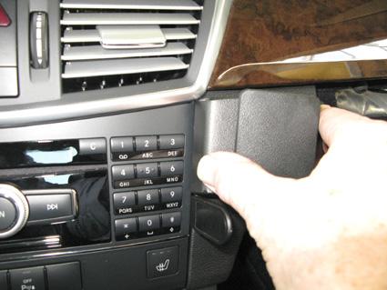 BRODIT ProClip - Mercedes E-Class (854331)