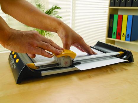 FELLOWES Neutron Plus A4 Paper Trimmer/ Skæremaskine (5410101)