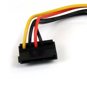 StarTech 6in 4 Pin LP4 to Right Angle SATA Power Cable Adapter - LP4 to SATA - 6in LP4 to SATA Cable - 4 pin to SATA - strømadapter - SATA-strøm til 4-pin intern strøm - 15 cm (SATAPOWADAPR)