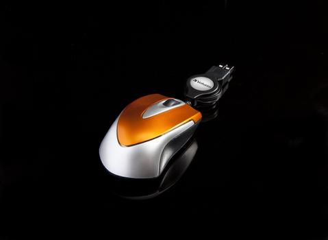 VERBATIM Optical Mini Travel Mouse USB Volcanic Orange (49023)