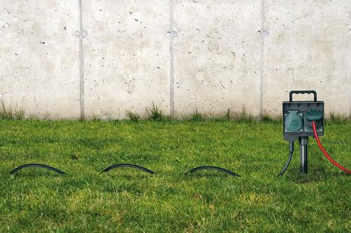 BRENNENSTUHL Utomhusgrenuttag,  2xCEE 7/4, 1x CEE 7/7, 1,5m kabel, IP44, svart/ grön (1154440)