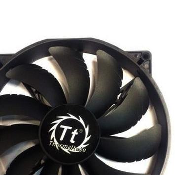 Thermaltake Pure 20 - kabinettvifte (CL-F015-PL20BL-A)