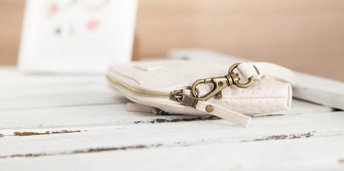 GOLLA AIR Mobilveske Cream Kremfarget Sam S5 G1634 (G1634)