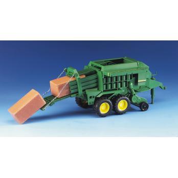 BRUDER John Deere Big Balepress (02017)