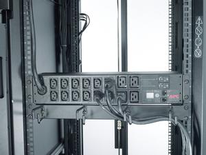APC Rack PDU Metered 2U 32A 230V 12 C13 4 C19 (AP7822B)