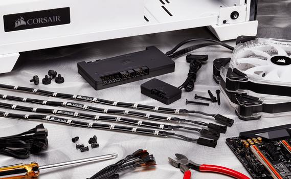 CORSAIR Commander Pro 2x USB Ports, 6x Fan Control, 4x Temperature,  2x LED Ports (CL-9011110-WW)