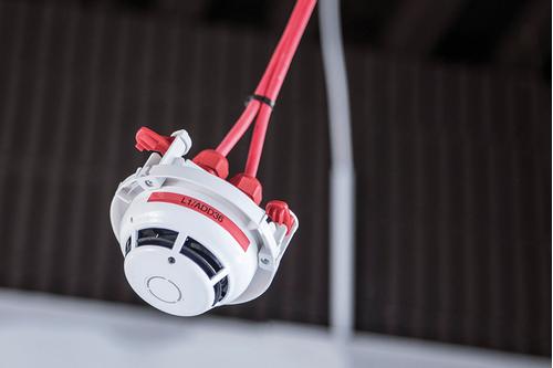 BROTHER PT-E110VP  Märkmaskin_ inkl_ bärväska (PTE110VPZW1)