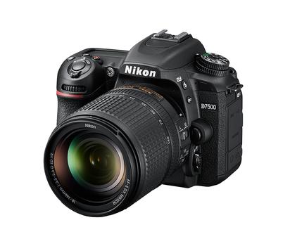 NIKON D7500 + AF-S DX NIKKOR 18-140 VR (VBA510K002)