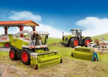 BRUDER Claas Jaguar 900 forage harvester (02131)
