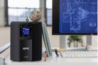 APC Smart-UPS C 1500VA LCD - UPS - 900 watt - 1500 VA - med APC SmartConnect (SMC1500IC)