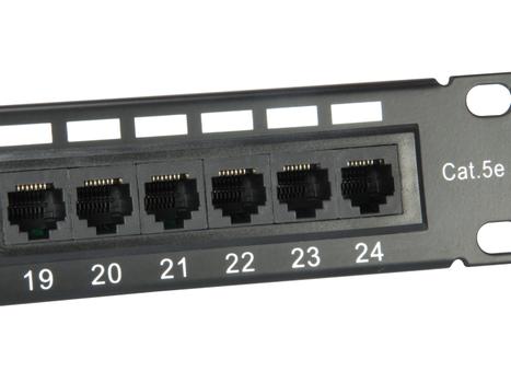 EQUIP 24-Port Cat.5E Unshielded  (235325)
