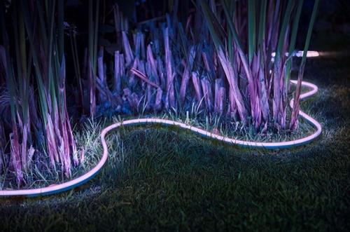PHILIPS Hue Lightstrip utendørs 5m 5m, Hvit og farget stemning for utendørs bruk. IP67. (929002289102)