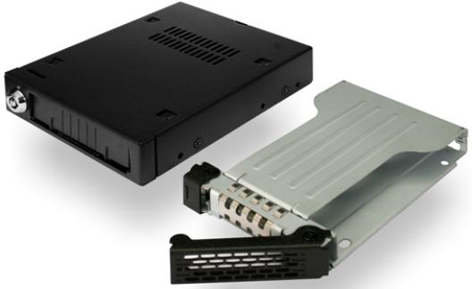 ICY DOCK SAS/SATA kabinett för 1x2,5" disk, 1x3, 5"-plats (MB991IK-B)