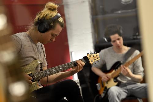 SENNHEISER HD 200 PRO Closed Headphone (507182)