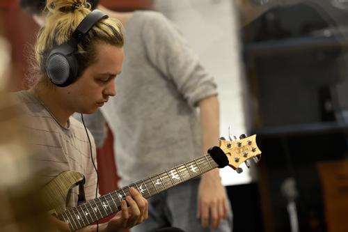 SENNHEISER HD 200 PRO Closed Headphone (507182)